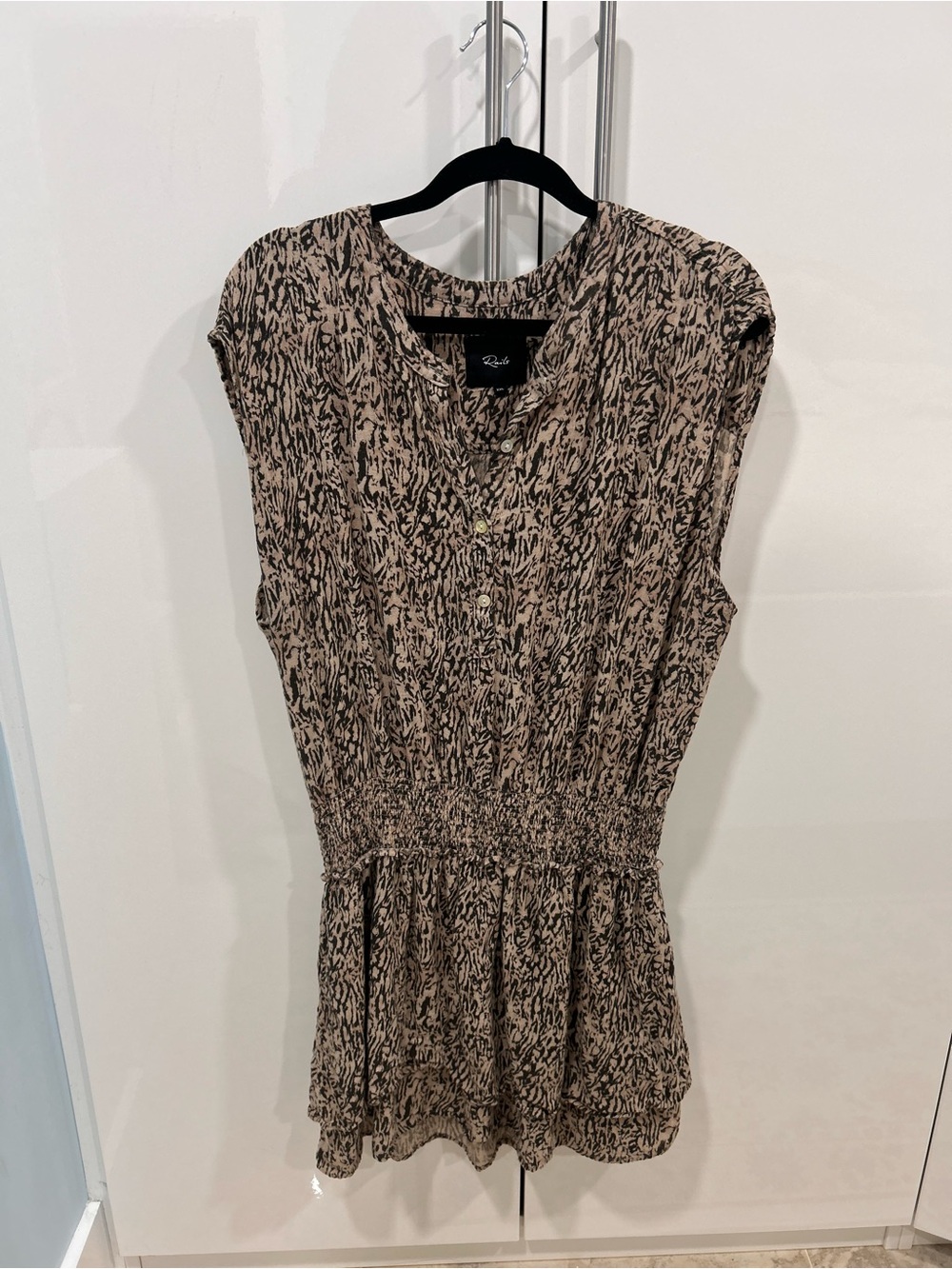Rails Beige and Black Abstract Button-Front Blouse